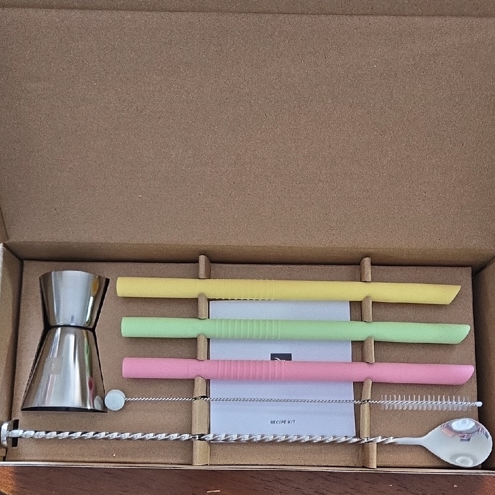 Colorful Cocktail Bar Set with Silver Jigger